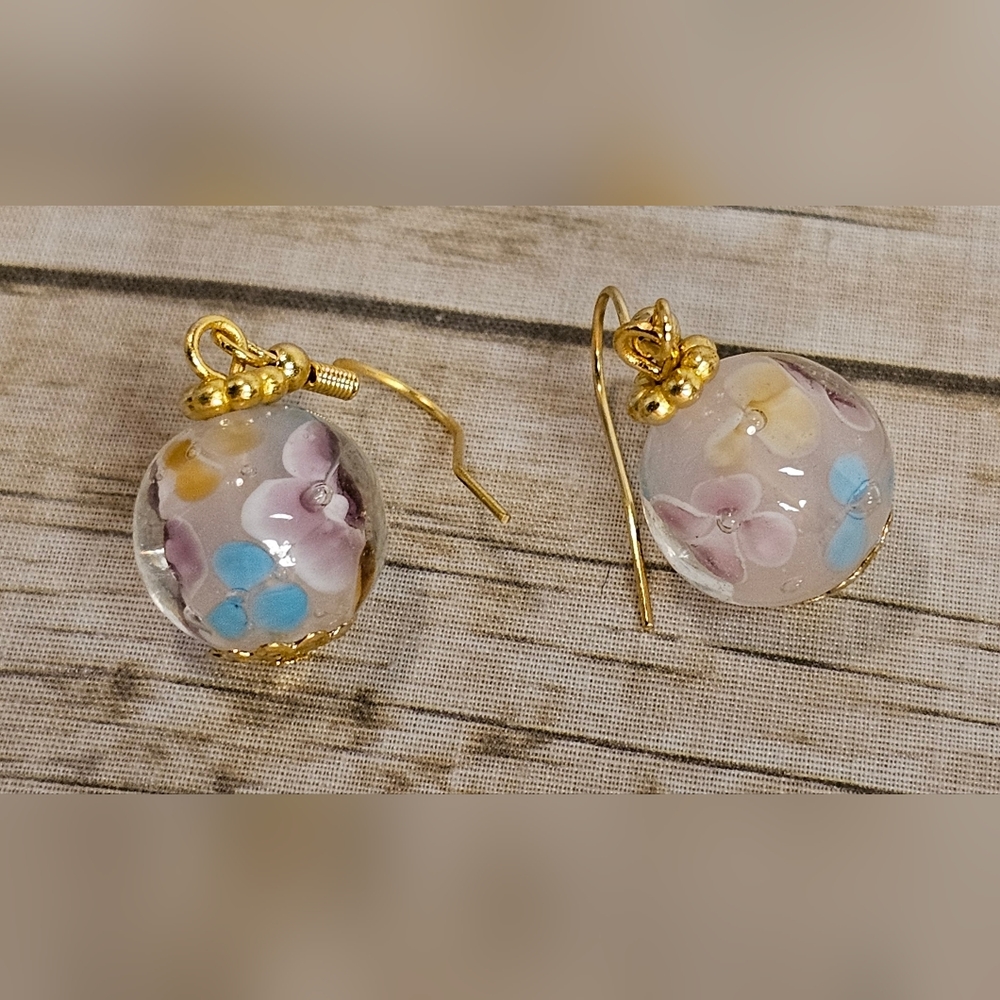 [VINTAGE] Gold Tone Floral Venetian Glass Beaded Hook Earrings